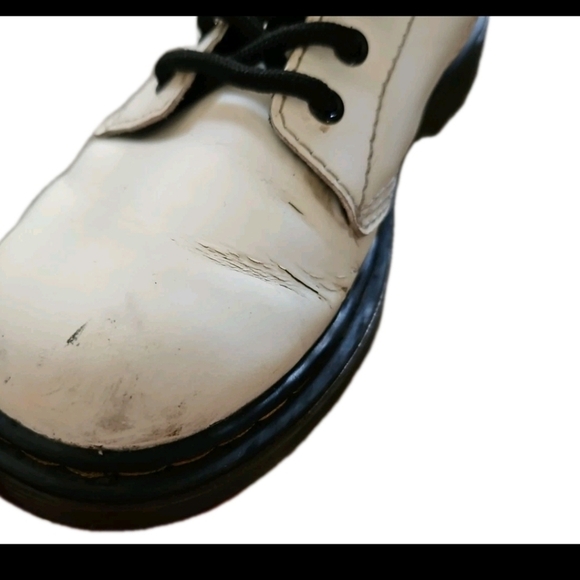 Dr. Marten Kids White 1460 Smooth Leather Lace Up Classic Combat Boots 2 - Picture 13 of 16